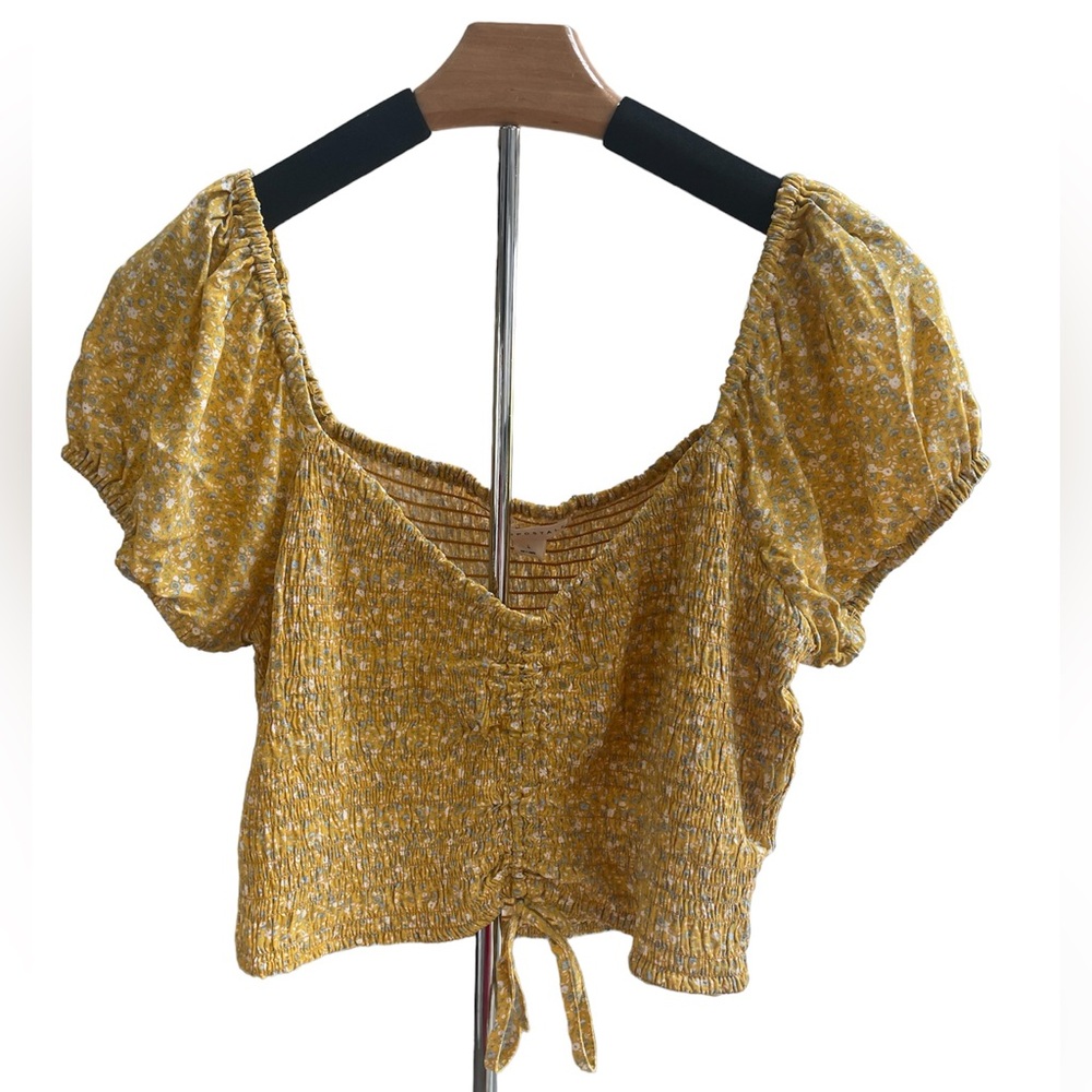 Aeropostale Floral Smocked Puff Sleeve Peasant Top